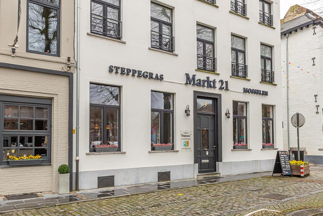 Guesthouses By Hotel Van Eyck Maaseik Εξωτερικό φωτογραφία