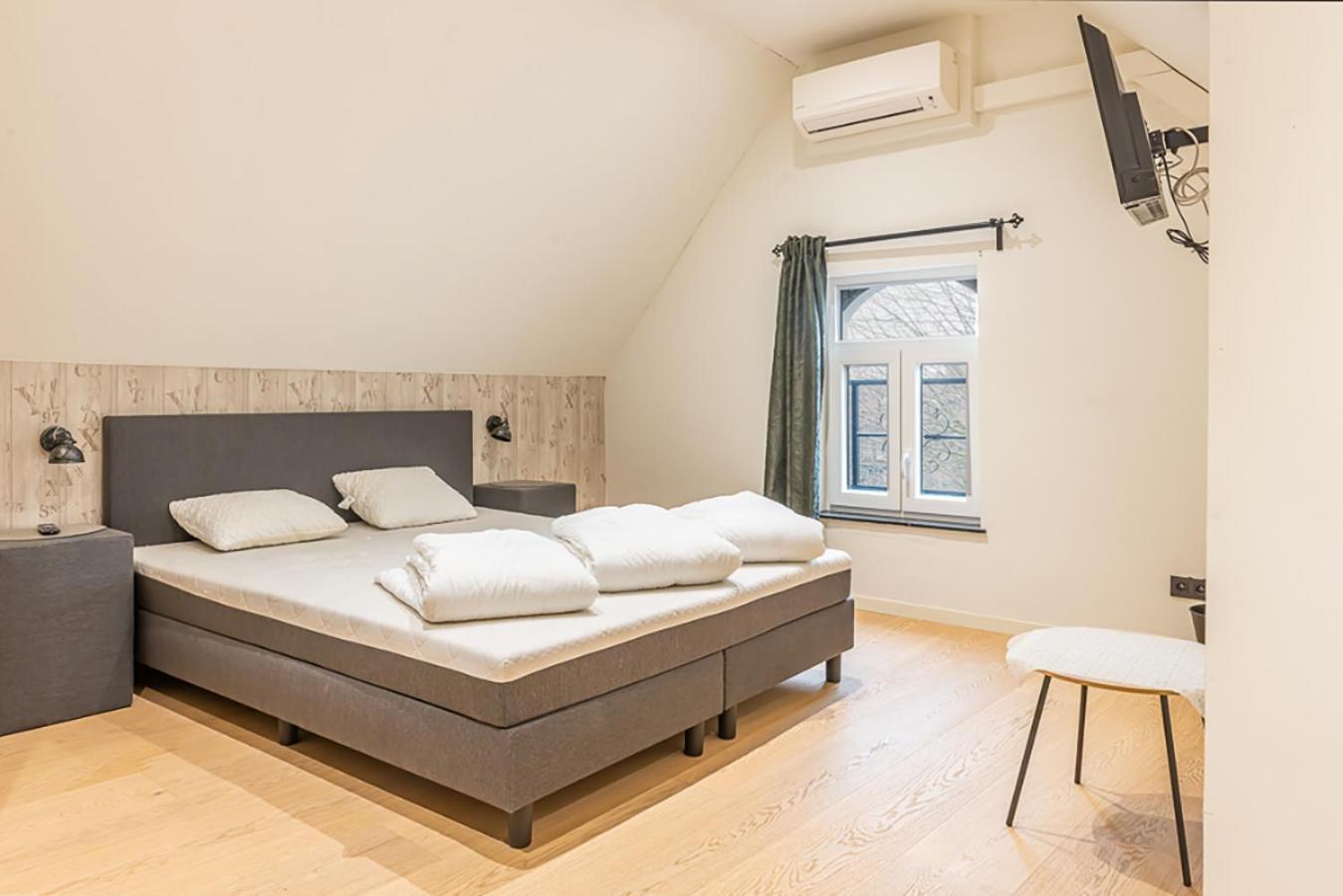 Guesthouses By Hotel Van Eyck Maaseik Εξωτερικό φωτογραφία