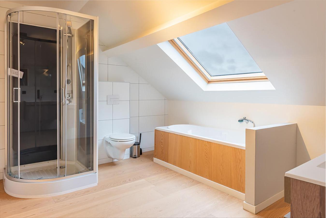 Guesthouses By Hotel Van Eyck Maaseik Εξωτερικό φωτογραφία